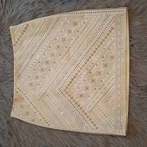 White House Black Market cream metallic embroidered sz 4 skirt